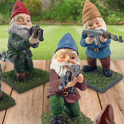 Garden Lawn Funny Army Statue