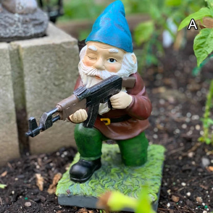 Garden Lawn Funny Army Statue